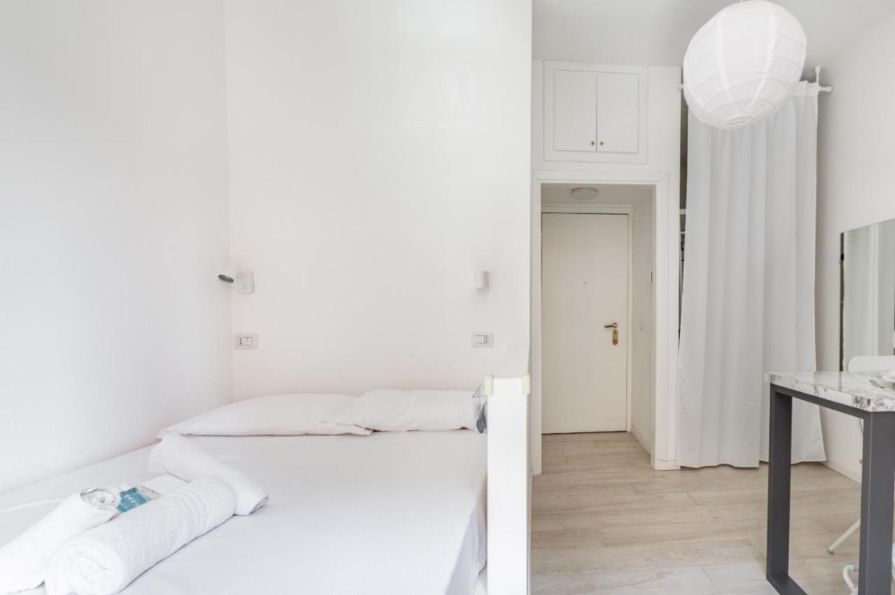 Bright Apt 600Mt From Viale Zara! ミラノ エクステリア 写真