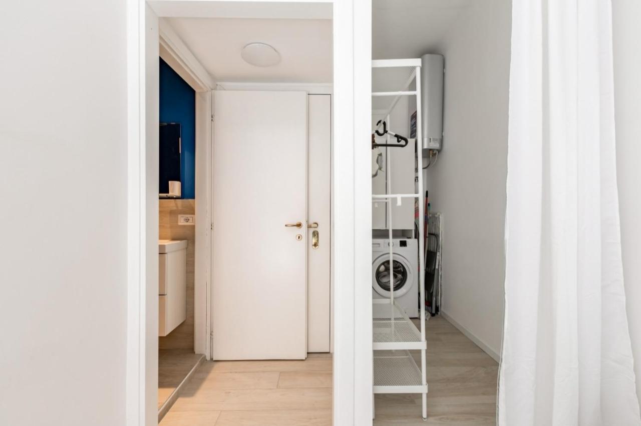 Bright Apt 600Mt From Viale Zara! ミラノ エクステリア 写真